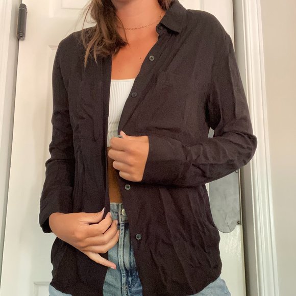 Aritzia Button-Up | Black | Size S - Picture 1 of 1